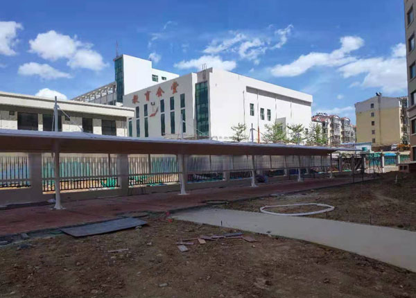 膜結(jié)構(gòu)車棚設(shè)計標準，打造安全舒適的車輛存儲空間